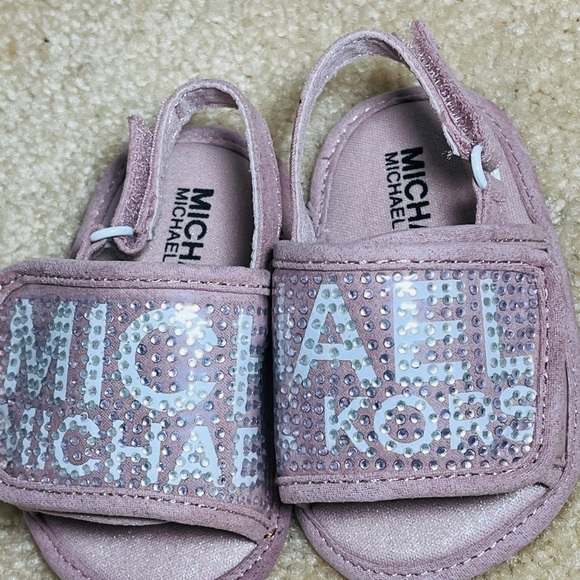 Michael Kors Sandals size 3 toddlers - Picture 2 of 7